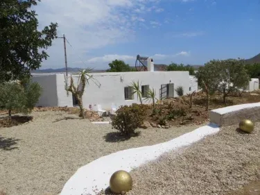 Cortijo Alhaja de Cerro Blanco