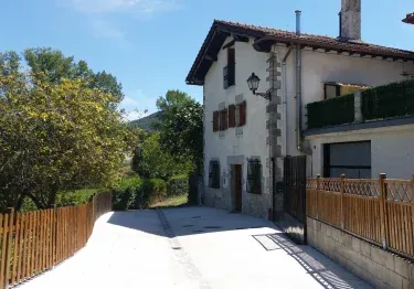 Casa Rural Zubiarena